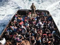 Libya giải cứu gần 600 người di cư trên biển