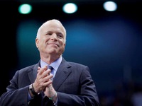 Thượng nghị sĩ Mỹ John McCain qua đời