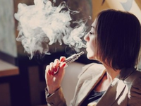 Tranh cãi về thuốc lá điện tử hiện vẫn chưa có hồi kết tại Anh