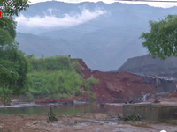 Vỡ đập chứa bã thải ở Lào Cai, nhiều hộ dân bị sập nhà
