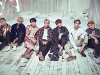 Album của BTS đắt hàng nhất năm 2017 tại Hàn Quốc