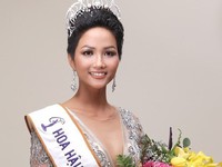 H’Hen Niê và cú lội ngược dòng lên ngôi Hoa hậu Hoàn vũ Việt Nam 2017