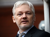 Ecuador cho phép nhà sáng lập WikiLeaks nhập quốc tịch