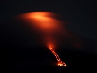 Núi lửa Mayon, Philippines có khả năng phun trào mạnh hơn