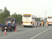 2 vụ tai nạn liên hoàn ngày đầu năm trên cao tốc Trung Lương