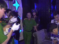 Hàng chục thanh niên sử dụng ma túy trong quán karaoke ở An Giang
