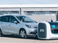 Robot giúp đậu xe ở sân bay