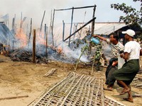 Hỏa hoạn thiêu trụi hơn 160 ngôi nhà ở Myanmar