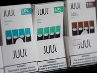 Tiếp thị nhằm vào thanh thiếu niên, hãng thuốc lá điện tử Juul Labs bị kiện