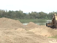 Quảng Nam: Phức tạp nạn khai thác cát trái phép trên sông Cổ Cò