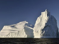 Băng tan tại Greenland diễn ra nhanh hơn dự báo