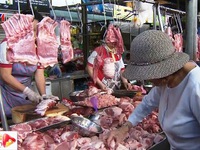 Giá tăng liên tục, lượng thịt lợn tiêu thụ giảm