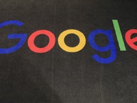 Giới chức Anh cảnh báo về thế độc quyền quảng cáo số của Google và Facebook