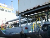 Iran bắt giữ tàu chở 1,3 triệu lít dầu nhập lậu