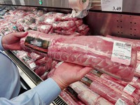 Giá lợn hơi tại miền Nam giảm mạnh