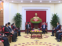 “Việt Nam sẵn sàng chia sẻ kinh nghiệm phát triển kinh tế với Lào”