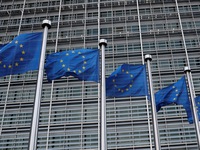 EU áp thêm thuế với hàng hóa Mỹ
