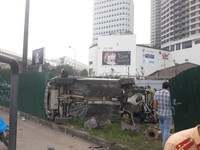 Hà Nội: Xế sang gây tai nạn liên hoàn, nhiều người bị thương