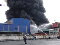 Hải Phòng: Cháy lớn tại kho chứa nhựa Công ty Phú Lâm