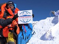 Nhà leo núi người Nepal lập kỷ lục 24 lần chinh phục đỉnh Everest