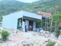 Nha Trang: tái diễn xây nhà trái phép ở vùng sạt lở núi