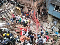 Sập nhà 4 tầng tại Mumbai, ít nhất 50 người mắc kẹt​
