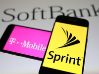 Bộ Tư pháp Mỹ “bật đèn xanh” cho thương vụ T-Mobile và Sprint