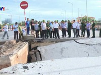Khắc phục hậu quả sụt lún đường 513 ở Tĩnh Gia, Thanh Hóa