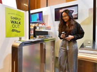 Singaporean retailers step up AI application