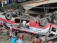 Tai nạn xe bus tại Bangladesh khiến nhiều người thương vong
