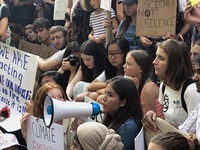 Thiếu niên Mỹ hối thúc các nỗ lực chống biến đổi khí hậu