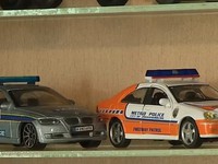 Bộ sưu tập hơn 500 mô hình xe cảnh sát