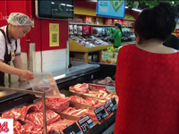 Trung Quốc đấu giá 10.000 tấn thịt lợn từ kho dự trữ quốc gia