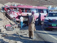 Pakistan: Xe bus rơi xuống vực, hơn 40 người thương vong