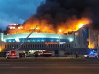 Cháy lớn thiêu rụi hơn 1.000m2 trung tâm thương mại ở Vladivostok, Nga