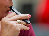 Cấm thuốc lá điện tử tại bang Washington