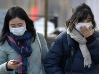 Trung Quốc: Dịch viêm phổi bùng phát, các công ty bán khẩu trang ăn nên làm ra