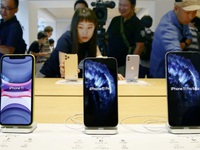 iPhone 11 bán chạy đến mức không kịp sản xuất