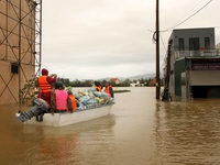 Nhiều quốc gia viện trợ Việt Nam khắc phục hậu quả lũ lụt miền Trung