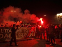 Hàng nghìn người biểu tình phản đối các biện pháp kiểm soát COVID-19 mới tại Italy