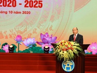 Thủ tướng đề nghị Hà Nội thi đua tăng trưởng cao hơn cả nước
