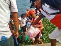 Philippines sơ tán gần 1 triệu dân tránh cơn bão mạnh nhất thế giới Goni