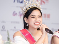 Hoa hậu Việt Nam Đỗ Thị Hà trải lòng về áp lực trước các nàng Hậu tiền nhiệm
