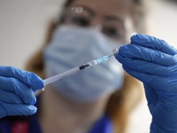 Mỹ sẵn sàng cho chiến dịch tiêm chủng vaccine COVID-19 quy mô lớn nhất lịch sử