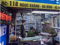 Hà Nội: Công khai, xử lý 41 cửa hàng, hiệu thuốc 'chặt chém' giá khẩu trang