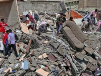 Sập chung cư ở Pakistan, 11 người thiệt mạng
