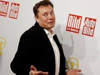 Tỷ phú Elon Musk nhận 'bão' chỉ trích trên Twitter vì khinh thường COVID-19
