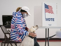 Mỹ: Bang Wisconsin tiến hành bầu cử bất chấp dịch COVID-19