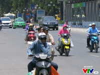 Nắng nóng tới 40 độ ở Hà Nội ngay đầu tháng 5
