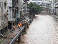 Mưa lớn tiếp diễn tại nhiều nơi, Trung Quốc cảnh báo nguy cơ lũ lụt kéo dài